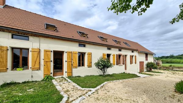 🏡 EXCLUSIVITÉ — Maison de caractère rénovée avec dépendances — Espinasse-Vozelle (03)