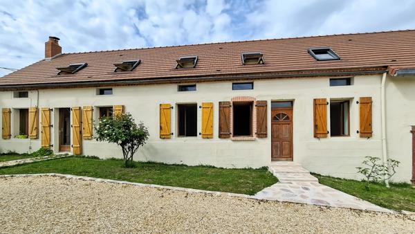 🏡 EXCLUSIVITÉ — Maison de caractère rénovée avec dépendances — Espinasse-Vozelle (03)