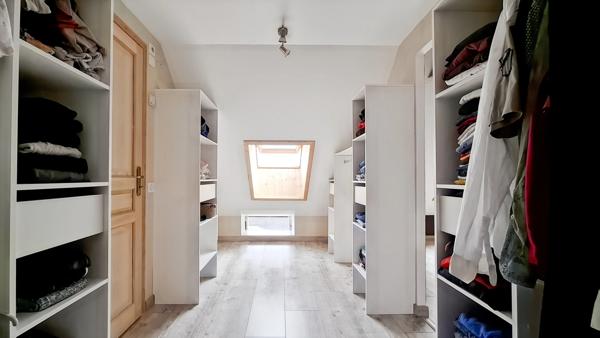 🏡 EXCLUSIVITÉ — Maison de caractère rénovée avec dépendances — Espinasse-Vozelle (03)