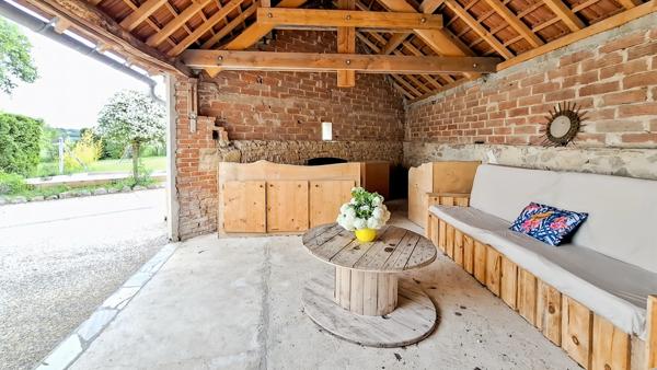 🏡 EXCLUSIVITÉ — Maison de caractère rénovée avec dépendances — Espinasse-Vozelle (03)