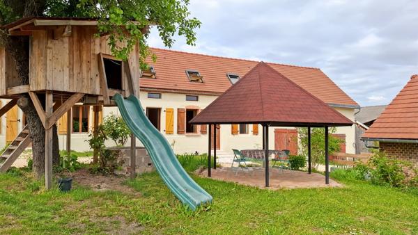 🏡 EXCLUSIVITÉ — Maison de caractère rénovée avec dépendances — Espinasse-Vozelle (03)