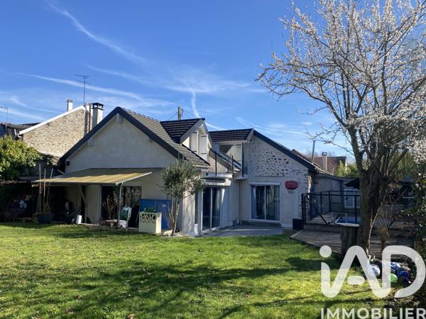 Maison à vendre 5 pièces 105 m² Saint-Fargeau-Ponthierry
