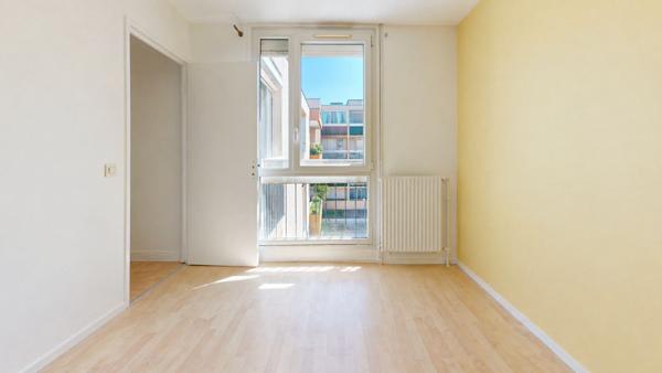 Appartement Roissy En Brie 5 pièce(s) 101 m2