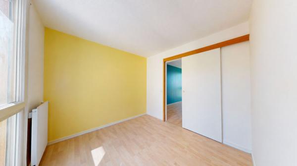 Appartement Roissy En Brie 5 pièce(s) 101 m2