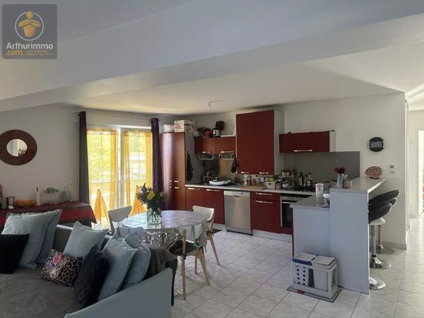 Vente                                                      Appartement
                        
                     4 pièces                      81 m2                     à Metz