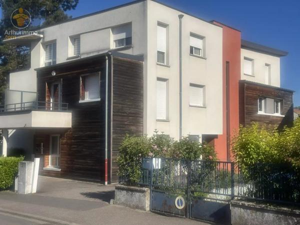 Vente                                                      Appartement
                        
                     4 pièces                      81 m2                     à Metz