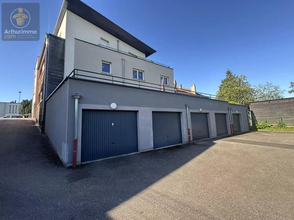 Vente                                                      Appartement
                        
                     4 pièces                      81 m2                     à Metz