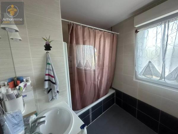 Vente                                                      Appartement
                        
                     4 pièces                      81 m2                     à Metz
