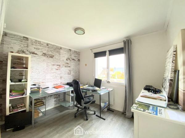 Maison 156 m² à Lesneven 29260