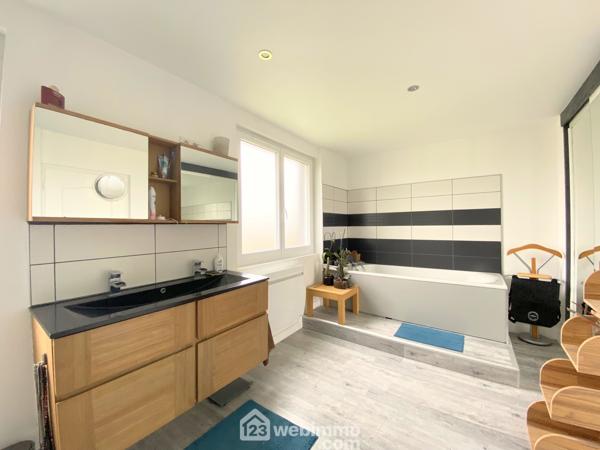 Maison 156 m² à Lesneven 29260