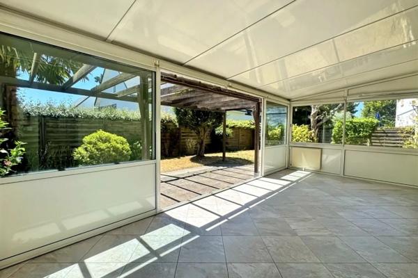 LA BAULE-MAISON 5P DE 114M2-COMMERCES BOURG D'ESCOUBLAC A PIEDS-GARAGE-DANS UNE IMPASSE