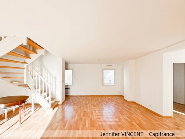 Appartement à vendre, Centre-Ville de La Rochelle,duplex, 4 pièces avec terrasse de 15m2 et garage