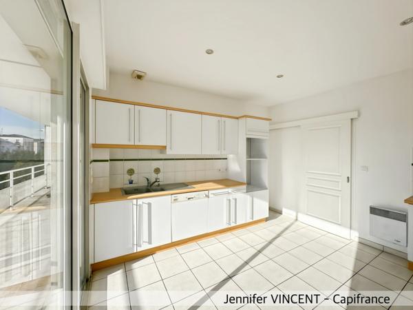 Appartement à vendre, Centre-Ville de La Rochelle,duplex, 4 pièces avec terrasse de 15m2 et garage