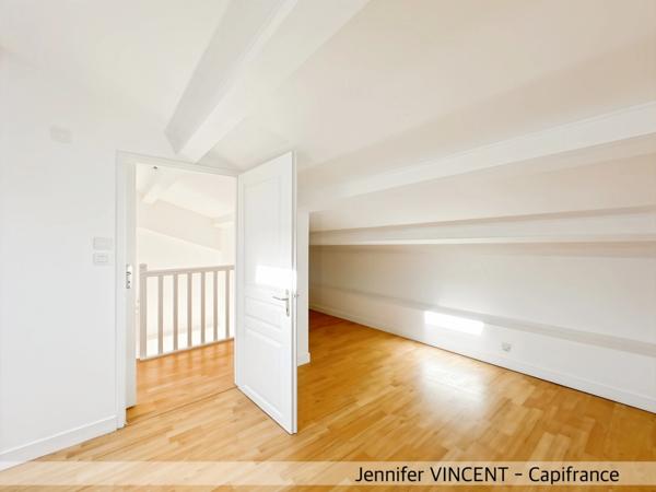 Appartement à vendre, Centre-Ville de La Rochelle,duplex, 4 pièces avec terrasse de 15m2 et garage