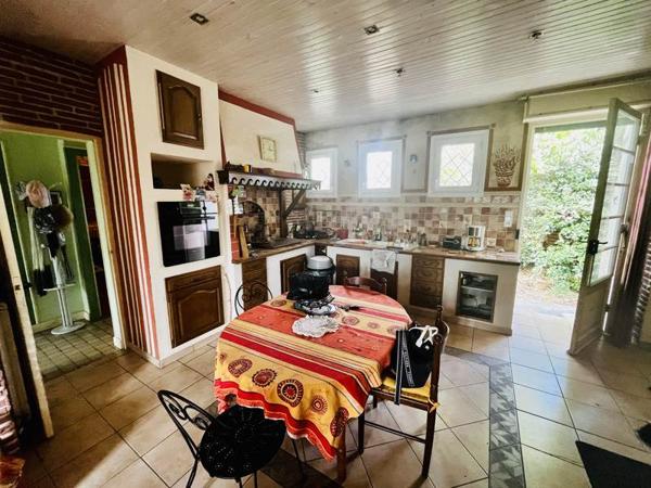 Maison 327 050 € Pessac 5 p 101 m² DPE E