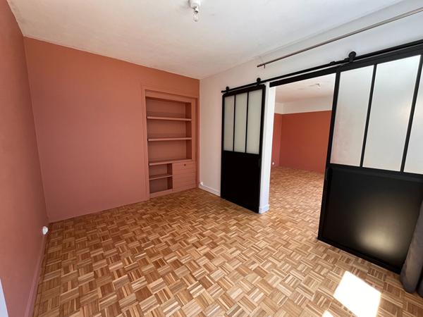 A LOUER - Appartement T4  PROCHE PARC BALZAC