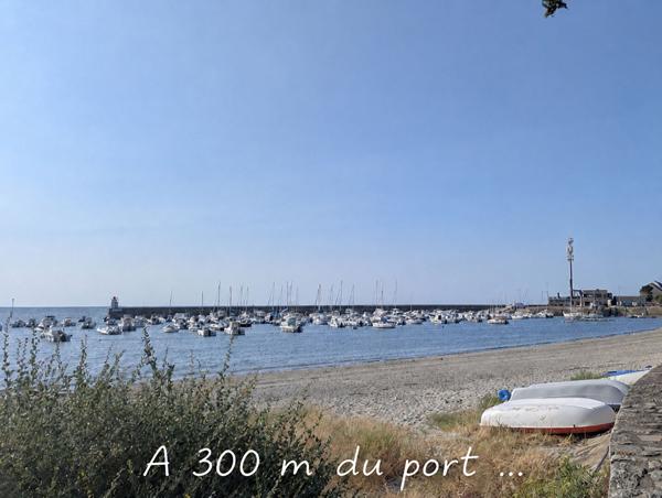 SARZEAU; PORT, PLAGE ET COMMERCES À PIED