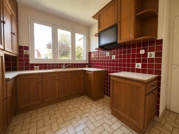 Maison à vendre sur Houilles - Fort potentiel sur beau terra 360 000 € **  - Référence  991