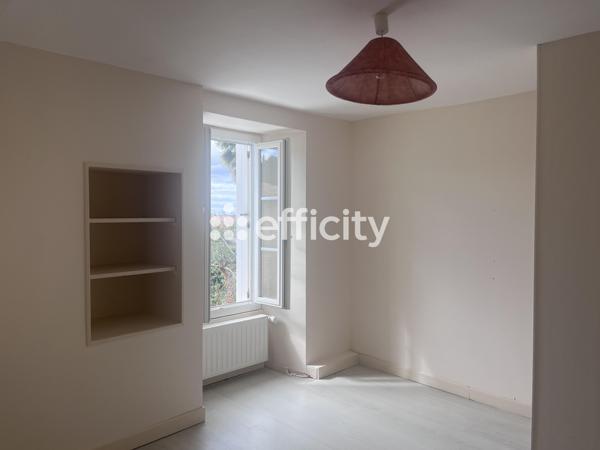 Maison
         5 pièces
        - 100 m² 184 000 € *