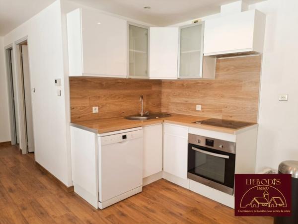 Duplex T3 57m² + parking privatif – Proche Campus Lettres & Centre Ville (DPE C).
