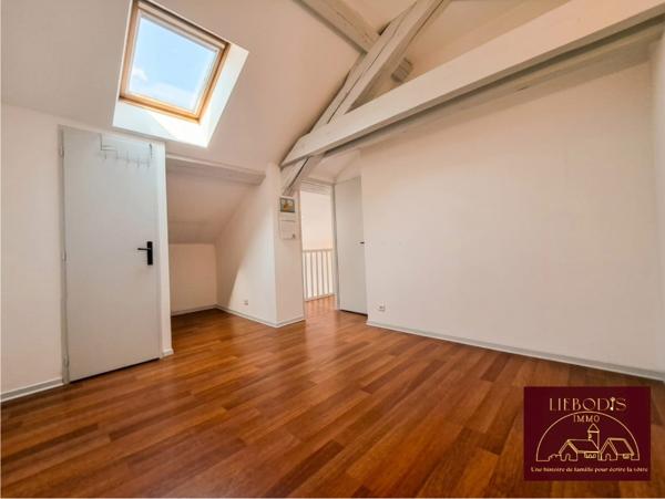 Duplex T3 57m² + parking privatif – Proche Campus Lettres & Centre Ville (DPE C).