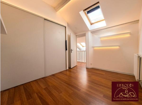 Duplex T3 57m² + parking privatif – Proche Campus Lettres & Centre Ville (DPE C).