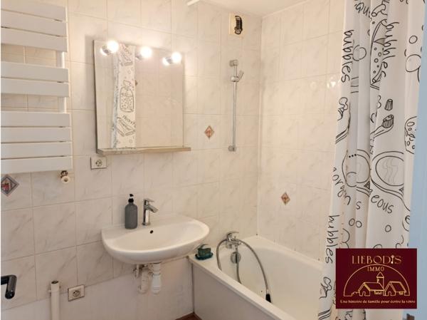 Duplex T3 57m² + parking privatif – Proche Campus Lettres & Centre Ville (DPE C).