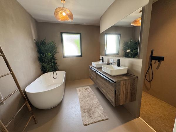 A VENDRE Maison proche LANDIVISIAU 5 pièces 112.21 m2
