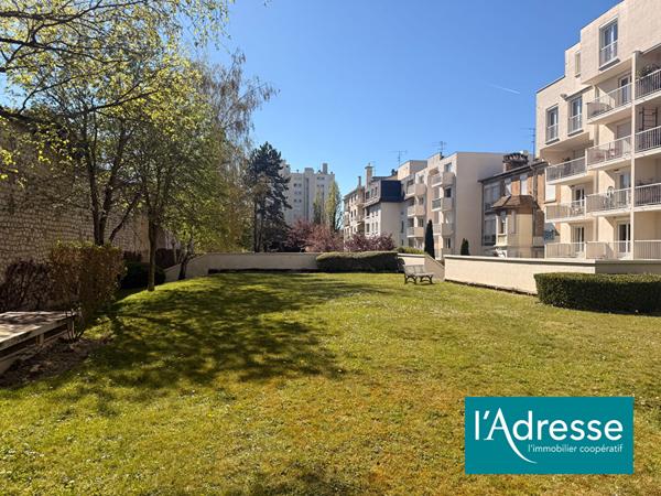 REIMS - TYPE 3 AVEC BALCON SUR PARC