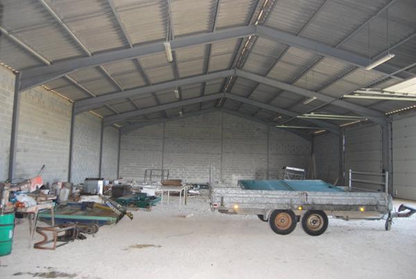 locaux professionnels à vendre à 200m de la N10