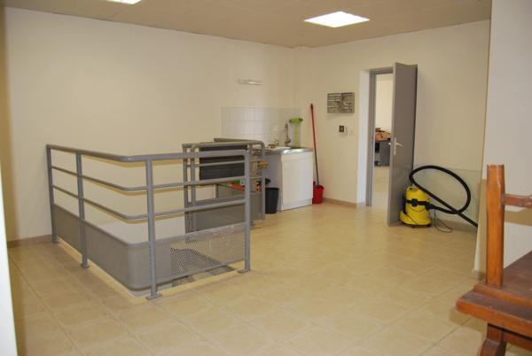 locaux professionnels à vendre à 200m de la N10
