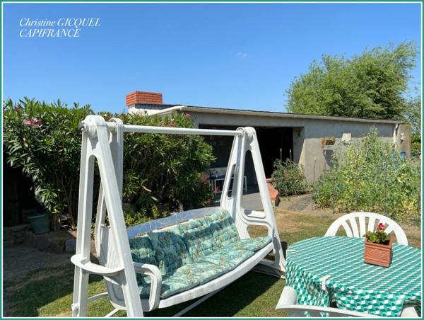 SAINT-NAZAIRE QUARTIER RESIDENTIEL FAMILIAL TOUT A PIED, à vendre MAISON 4 CHAMBRES, JARDIN CLOS, DEPENDANCES.