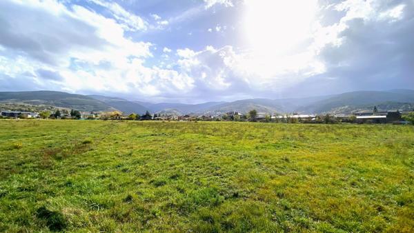 Terrain à bâtir viabilisé libre de constructeur