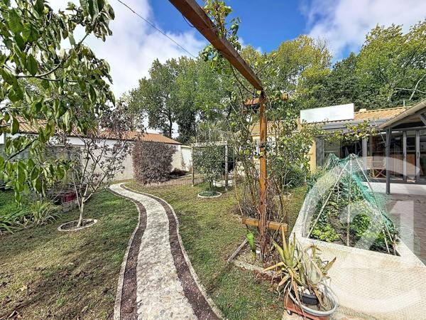 Maison à vendre  5 pièces - 92 m 2   ST HILAIRE DE RIEZ  - 85