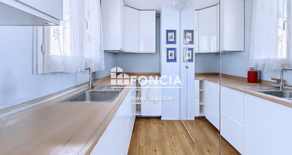 À vendre Appartement 4 pièces 79 m² - Paris 75020