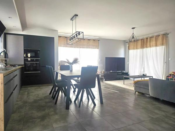 Vente                                                      Maison
                        
                     4 pièces                      95 m2                     à Cunac