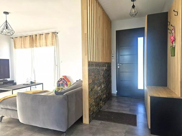 Vente                                                      Maison
                        
                     4 pièces                      95 m2                     à Cunac