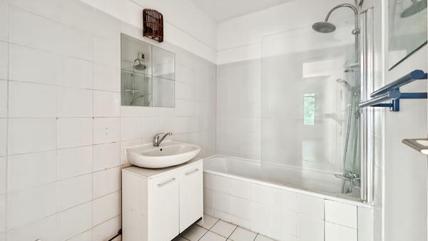 GRAND T2 + JARDIN + PARKING + CAVE - CENTRE VILLE OSNY