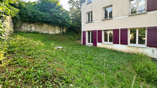 GRAND T2 + JARDIN + PARKING + CAVE - CENTRE VILLE OSNY