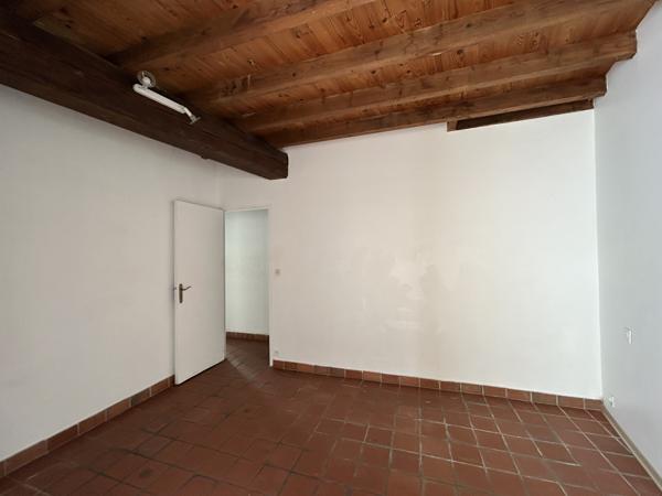 Maison de village, centre Bram avec cour intérieur Bram (11150)
