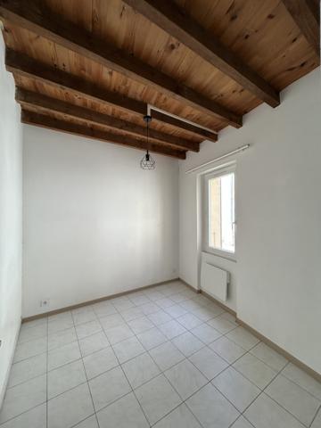 Maison de village, centre Bram avec cour intérieur Bram (11150)