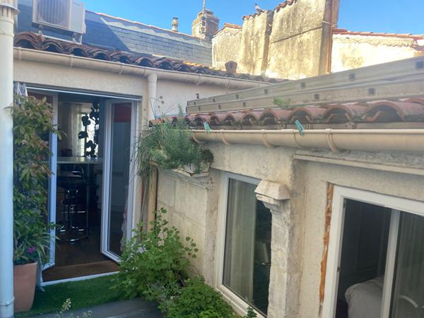 A VENDRE CENTRE DE LA ROCHELLE IMMEUBLE/MAISON DE 129,88 M2 ,  La rochelle