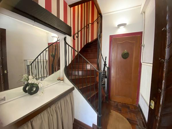 A VENDRE CENTRE DE LA ROCHELLE IMMEUBLE/MAISON DE 129,88 M2 ,  La rochelle