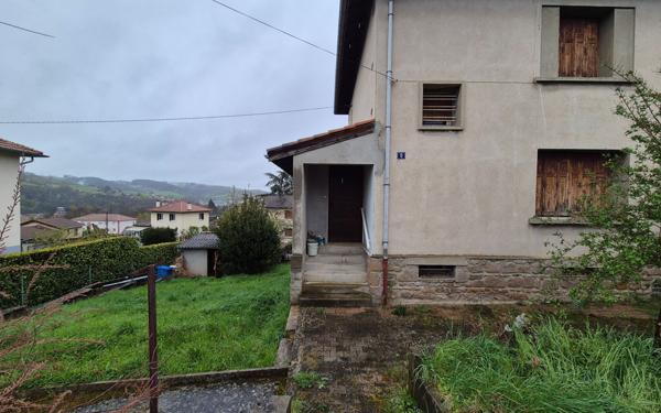 Maison à vendre    3 pièces • 69,86 m2 Le Chambon-Feugerolles