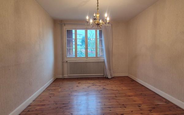 Maison à vendre    3 pièces • 69,86 m2 Le Chambon-Feugerolles