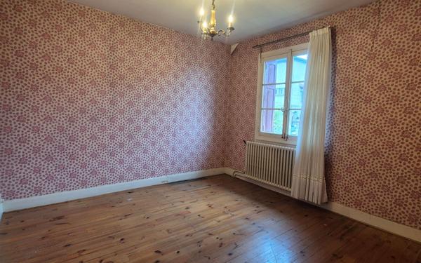Maison à vendre    3 pièces • 69,86 m2 Le Chambon-Feugerolles