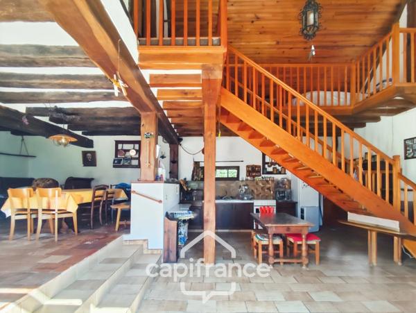 Maison à vendre 6 pièces BESSE SUR BRAYE (72) - terrain de 2645 m² -