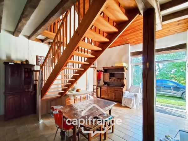 Maison à vendre 6 pièces BESSE SUR BRAYE (72) - terrain de 2645 m² -