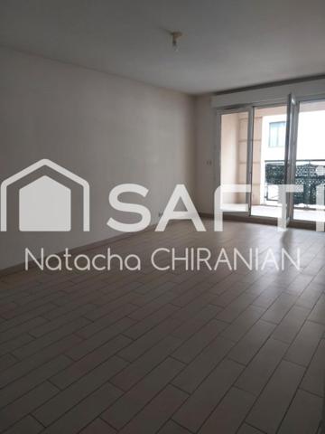 Hyper centre bel immeuble recent