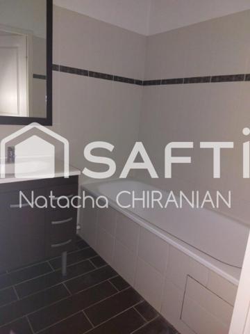 Hyper centre bel immeuble recent